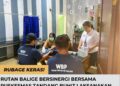 Pegawai Rutan Balige dan Dua Pegawai Puskesmas Tandang Buhit Melakukan Pemeriksaan HIV Kepada Dua Warga Binaan.(Doc/Foto:Rutan Balige)