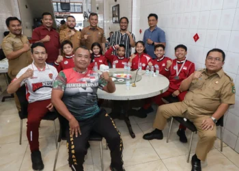 Wesly Silalahi, S.H., M.Kn, Mengadakan Ramah Tamah Dan Makan Siang Bersama Para Atlet Yang Baru Bertanding Di Event World MMA Championship 2025 di Sao Paulo, Brazil.(Doc/Foto:Pemko Siantar)