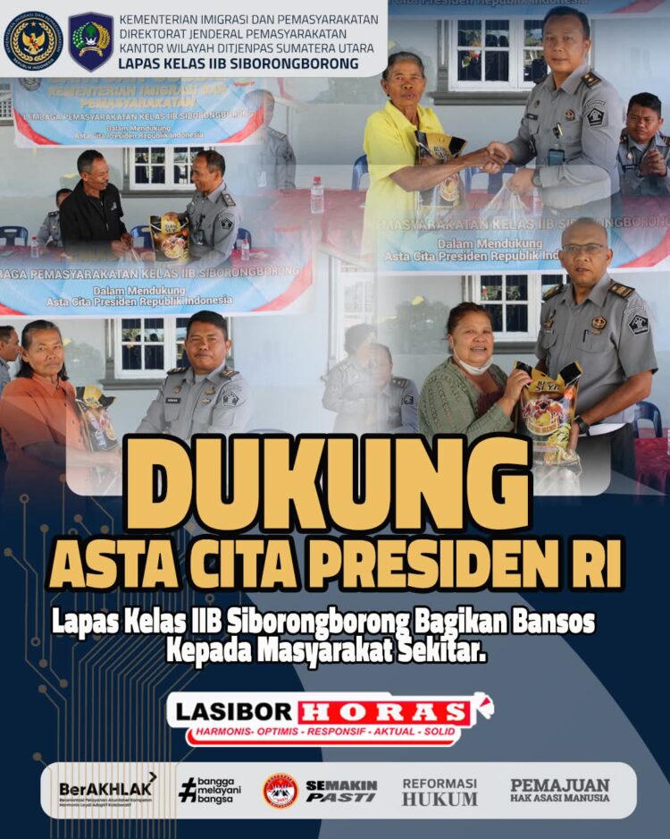 Kplp Siborongborong Dan Tiga Pejabat Struktural Membagikan Langsung Bantuan Sosial Kepada Masyarakat.(Doc/Foto: Lapas Kelas IIB Siborongborong)