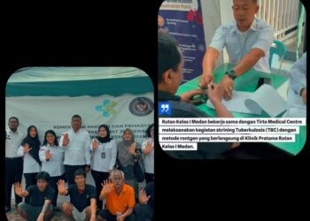 Beberapa Pejabat Struktural Rutan Kelas I Medan Didampingi Perwakilan Tirta Medical Center Beserta Warga Binaan Melakukan Foto Bersama Dan Mengangkat Tangan Lima Jari.(Doc/Foto : Humas Rutan Kelas I Medan)