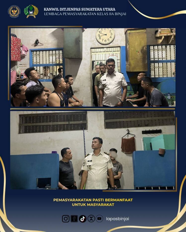 Ka. KPLP Rudi Sembiring memimpin langsung pemeriksaan mendadak dan memberikan arahan kepada warga binaan di dalam kamar hunian Lapas Kelas IIA Binjai, Rabu (03/06/2025) malam.(Doc/Foto : Humas Lapas Binjai)